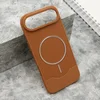 Futrola urban edge magsafe za iphone air (6.6) bakarna ( F122360 )