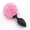 Gardj Europe Veliki črn zajčji plug z roza repom, 9,3 x 4,1 cm/3,8 x 1,6 palca