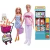 Set punčk v supermarketu z nakupovalnim vozičkom