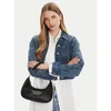Torbica Tommy Jeans črna barva, AW0AW17895