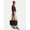 Tory Burch Ročna torba Perry Tote 169476 Črna