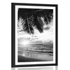 Plakat s paspartujem sončni zahod na karibski plaži v črnobeli varianti - 30x45 no frame