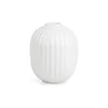 Bel porcelanast svečnik Kähler Design Hammershoi, višina 10 cm