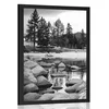 Plakat jezero v čudoviti naravi v črnobeli varianti - 60x90 black