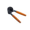 Lomilec orehov 16,5 cm kovinski. lesen ročaj