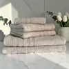 Peškir Bordura 50x100cm 550g/m2 Svetlo Bež boja