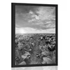 Plakat sončni vzhod nad travnikom tulipanov v črnobeli varianti - 30x45 no frame