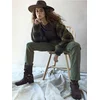 Sinsay - Somot straight slim pantalone sa srednjim strukom - zeleno