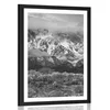 Plakat s paspartujem edinstvena gorska pokrajina v črnobeli varianti - 40x60 no frame