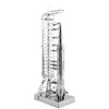 Metal Earth 3D kovinski model Apolla Saturn V z rampo