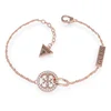 Guess Luksuzna bronasta zapestnica z bleščečim obeskom UBB79079-S (Dimenzija 16 - 20 cm - L)