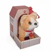 Plišani pas Shiba Inu na povodcu koji hoda I laje