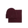 Tommy Hilfiger Set šal + kapa AW0AW19136 Bordo rdeča