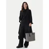 DKNY Ročna torba R52A5I42 Črna