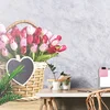 Fototapeta tulipani v lesenem košu - 196x270