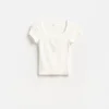 Reserved - Slim fit majica kratkih rukava s mešavinom modalnih vlakana