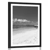 Plakat s paspartujem plaža Anse Source v črnobeli varianti - 60x90 silver