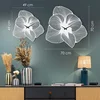 WALLXPERT Dekorativni metalni zidni sat Azalea bela boja