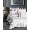 Bela enojna posteljnina iz renforce bombaža 140x200 cm Red Heritage Lines – Mila Home Luxury