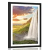 Plakat s paspartujem veličasten slap na Islandiji - 60x90 black