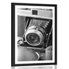 Plakat s paspartujem stari fotoaparat v črnobeli varianti - 20x30 no frame