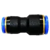 Pnevmatska vstavna spojka z redukcijo AUTO 8 mm x 6 mm