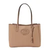 GUESS Nakupovalna torba Isola chamois