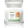 Yankee Candle Blooming Love dišeča sveča Signature 110 g