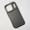 Maska MonoLine za iPhone 17 Pro siva