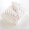 Kremno bela odeja iz mikropliša 180x220 cm Frosty – douceur dintérieur