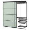 SKYTTA / BOAXEL Garderober s kliznim vratima, crna metal/Mehamn svetlozelena, 202x65x205 cm