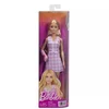 Barbie: Fashionista modna lutka z roza zaveso
