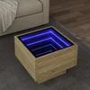 Bočni stolić LED boja hrasta 40 x 40 x 30 cm konstruirano drvo
