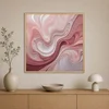 WallXpert uramljena slika na platnu Cc-K-Ah-1012, apstraktni fluidni talasi u roze i bordo tonovima, 60 x 60 cm