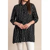 Plus size daljša bluza s potiskom pik, črna