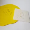 KREATIVNI SLATKIŠI Modla za kolače i ukrase With love, 7 cm, Bela