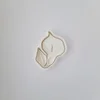 KREATIVNI SLATKIŠI Modla za kolače i ukrase Kala, 8 cm, Bela