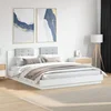 Okvir kreveta s uzglavljem i LED svjetlima bijeli 180 x 200 cm