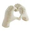Kipec iz poliresina (višina 15 cm) Hands – Light & Living