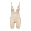 SPANX Oblikovanje postave Plunge Low-Back Mid-Thigh Bodysuit, bež