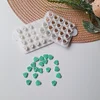 KREATIVNI SLATKIŠI Modla za kolače i ukrase Zečije šapice, 1.5 cm, Bela