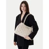 Guess Ročna torba Carrie Logo HWGP98 98220 Écru
