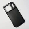 Maska MonoLine za iPhone 17 Pro crna