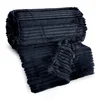 shumee EUROFIRANY ODEJA IZ FLISA Z RELIEFNIM VZORCEM NINA 150X200 CM TEMNO MODRA