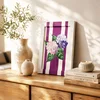 WallXpert ručno slikana uljana slika na platnu YBC11859, roze i plave hortenzije na ljubičasto-belim prugama, 26 x 36 cm