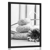 Plakat meditativno in wellness tihožitje v črnobeli varianti - 20x30 no frame