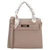 Charm London The Hamptons W01590 Light taupe