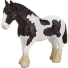Črno-bel konj Mojo Clydesdale