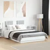 Okvir kreveta s uzglavljem bijeli 135x190 cm konstruirano drvo