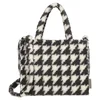 Beagles Navarra 20519 Grey Houndstooth